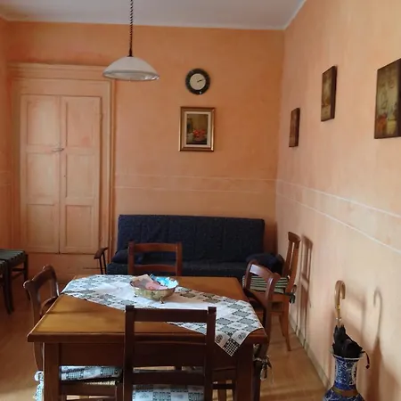 아파트 La Tana Del Lupo