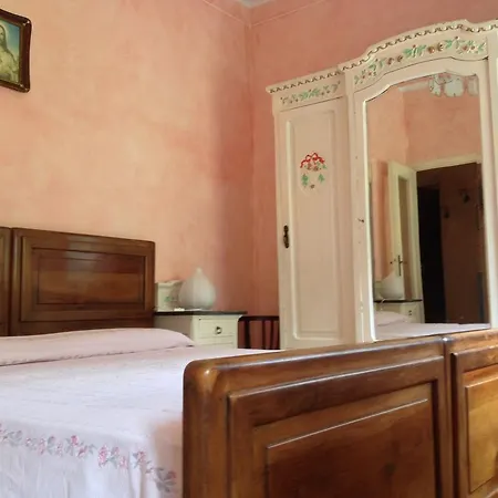 La Tana Del Lupo 아파트 *