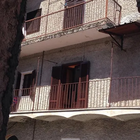 La Tana Del Lupo 엔트라크